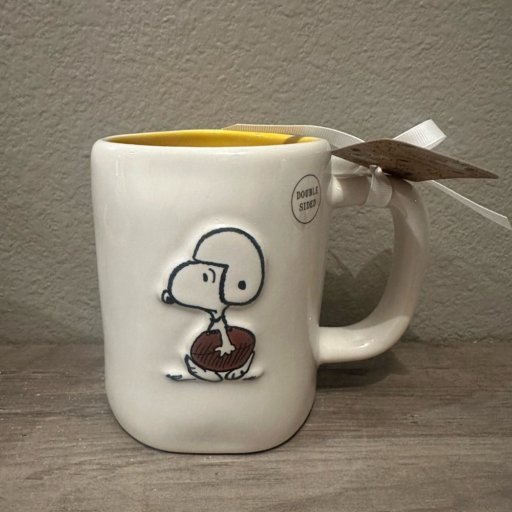Rae Dunn/Peanuts Snoopy Game Day Mug